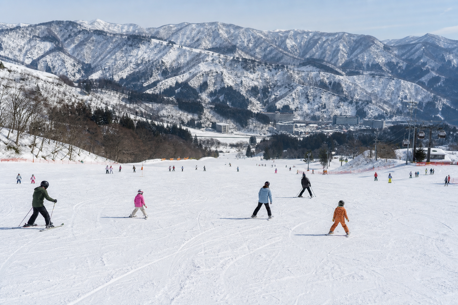 新幹線の車内から雪景色を望む旅のイメージ